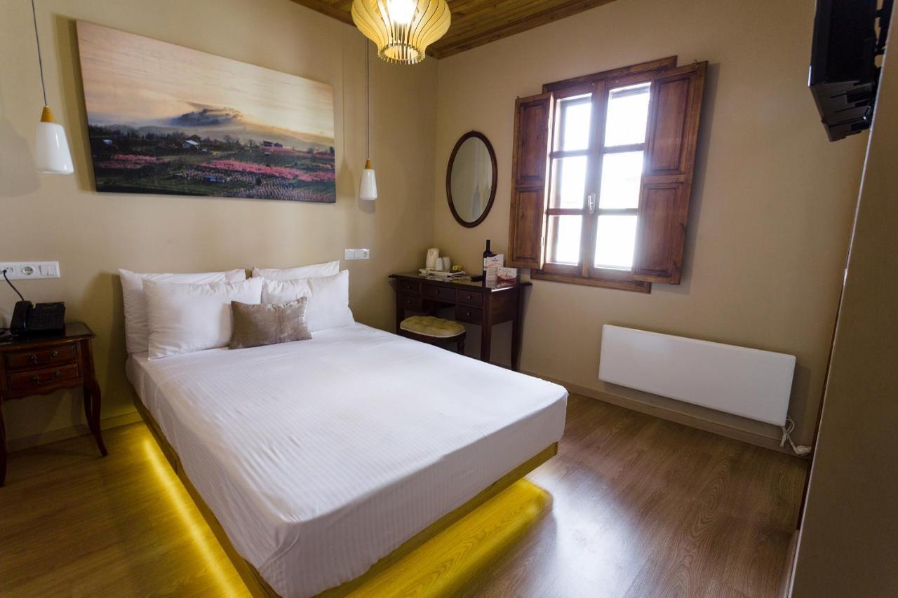 Blossom Rooms & Suite Veria  Exterior foto